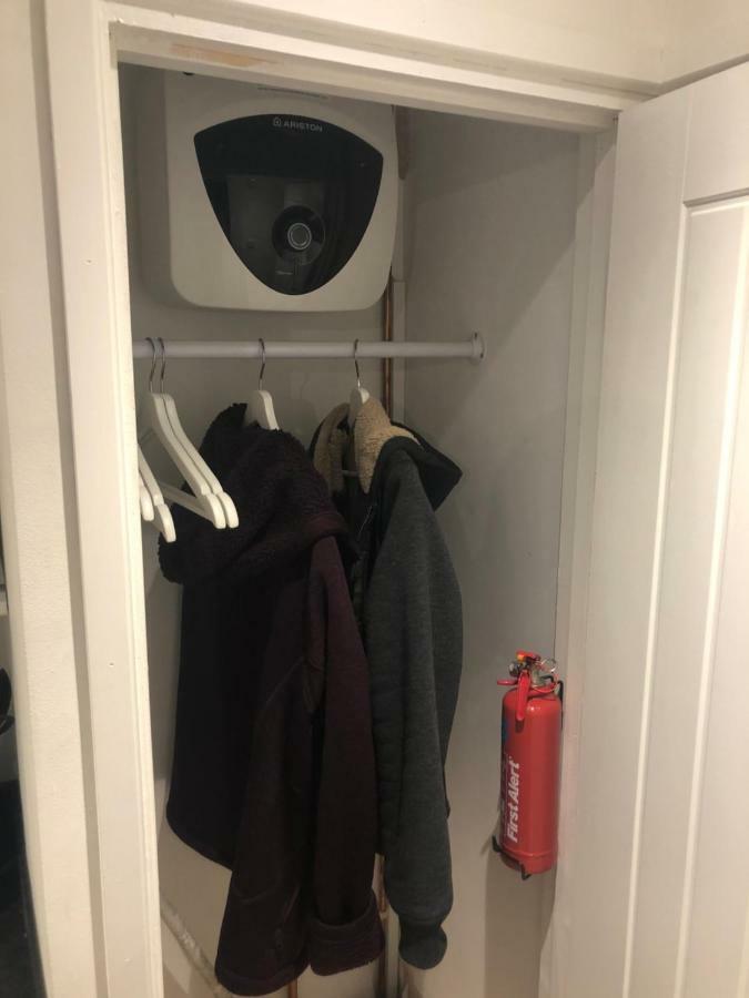 Home-From-Home - Self Catering Garden Apartment, 滑铁卢维尔 外观 照片